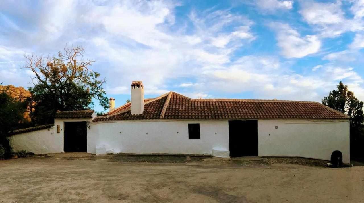 Cortijo La Gineta Pension Alcalá la Real Buitenkant foto