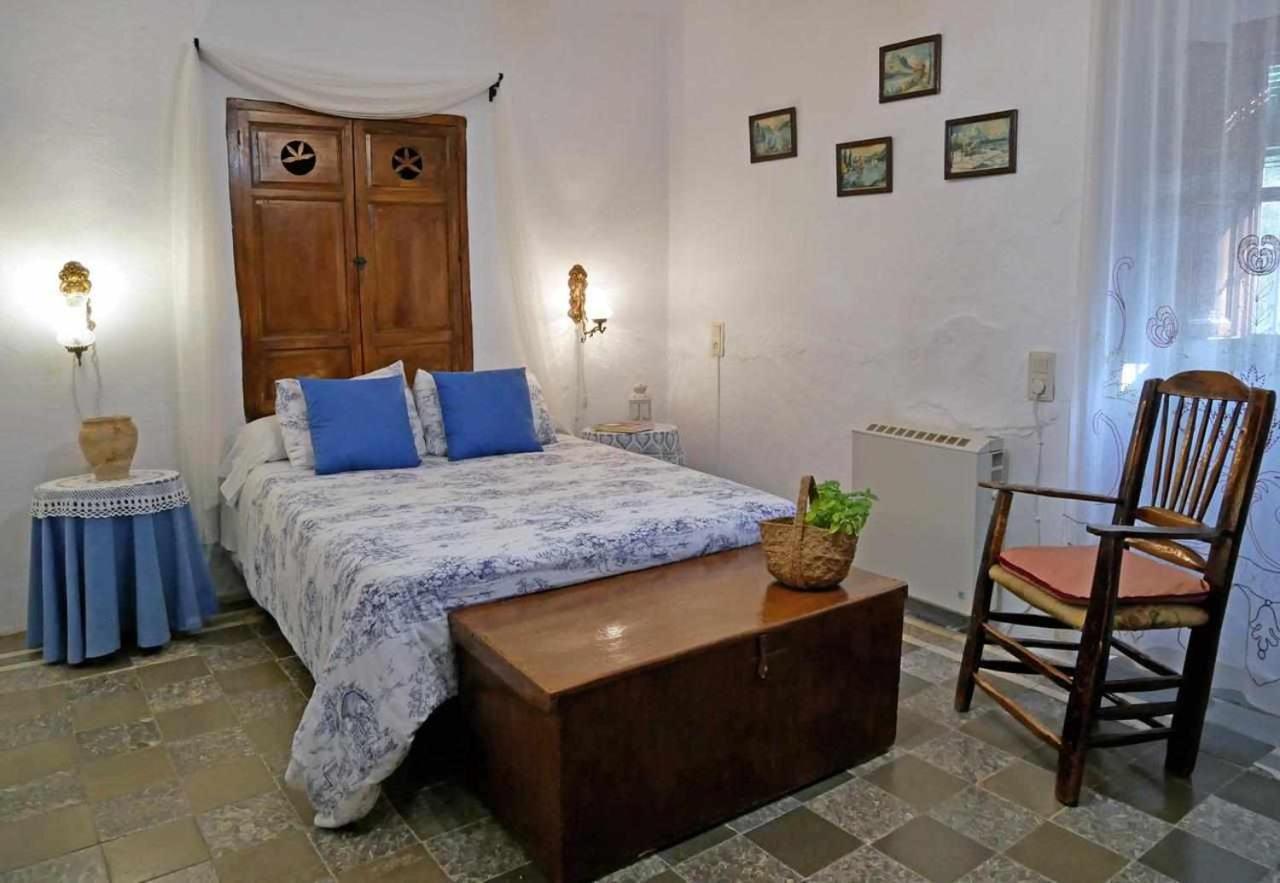 Cortijo La Gineta Pension Alcalá la Real Buitenkant foto