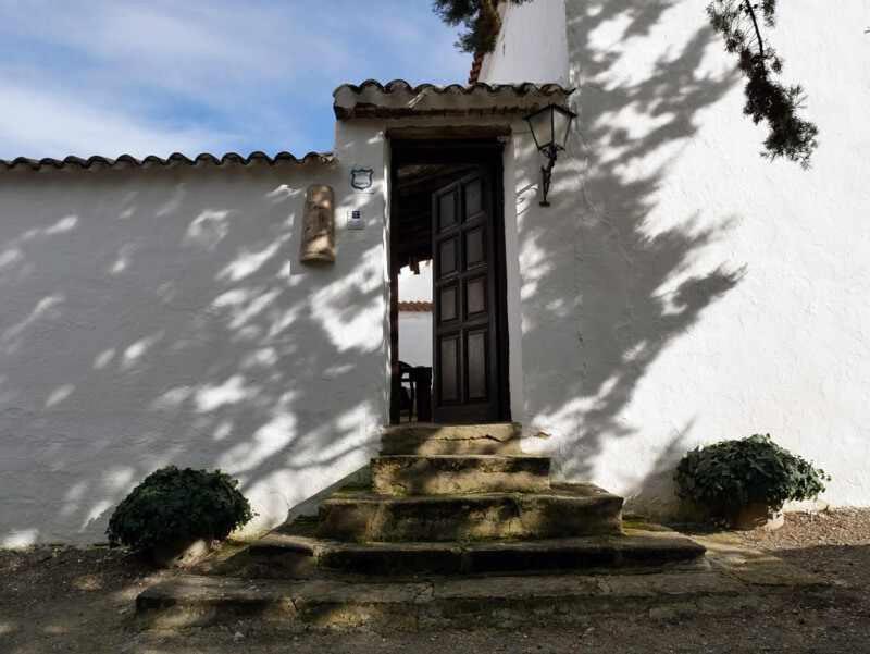 Cortijo La Gineta Pension Alcalá la Real Buitenkant foto